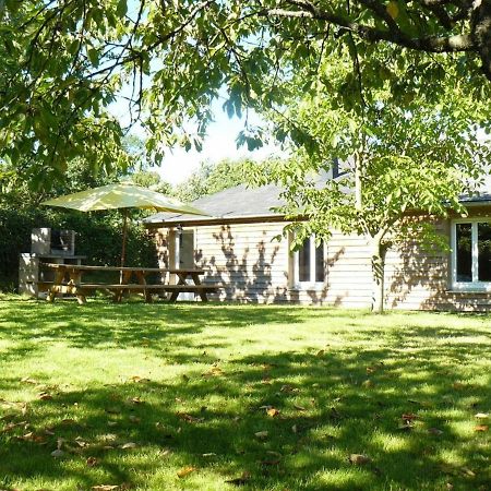 Gîte Saint-Léonard-des-Bois, 8 pièces, 15 personnes - FR-1-410-224 Exterior foto